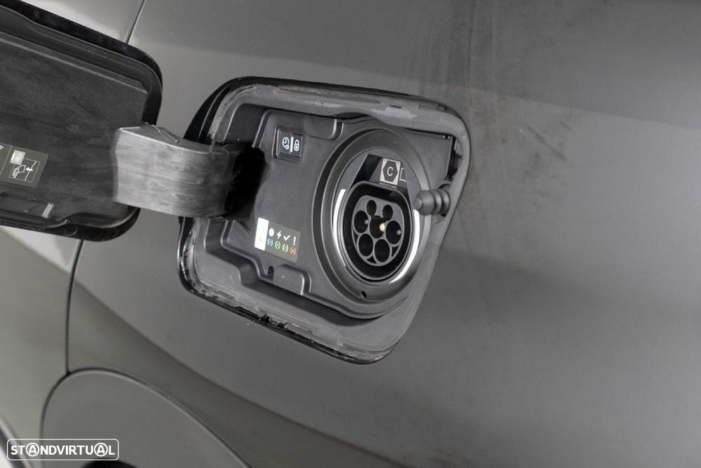 Peugeot 3008 1.6 Hybrid Allure e-EAT8 - 17