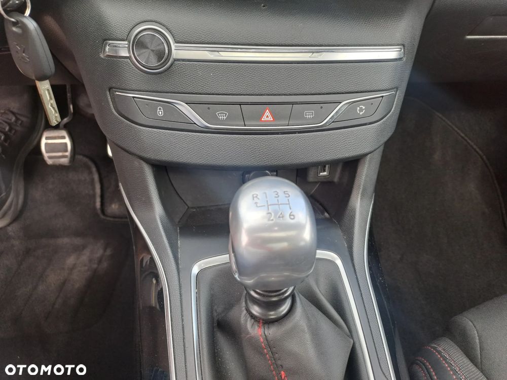 Peugeot 308 BlueHDi FAP 130 Stop & Start GT - 18