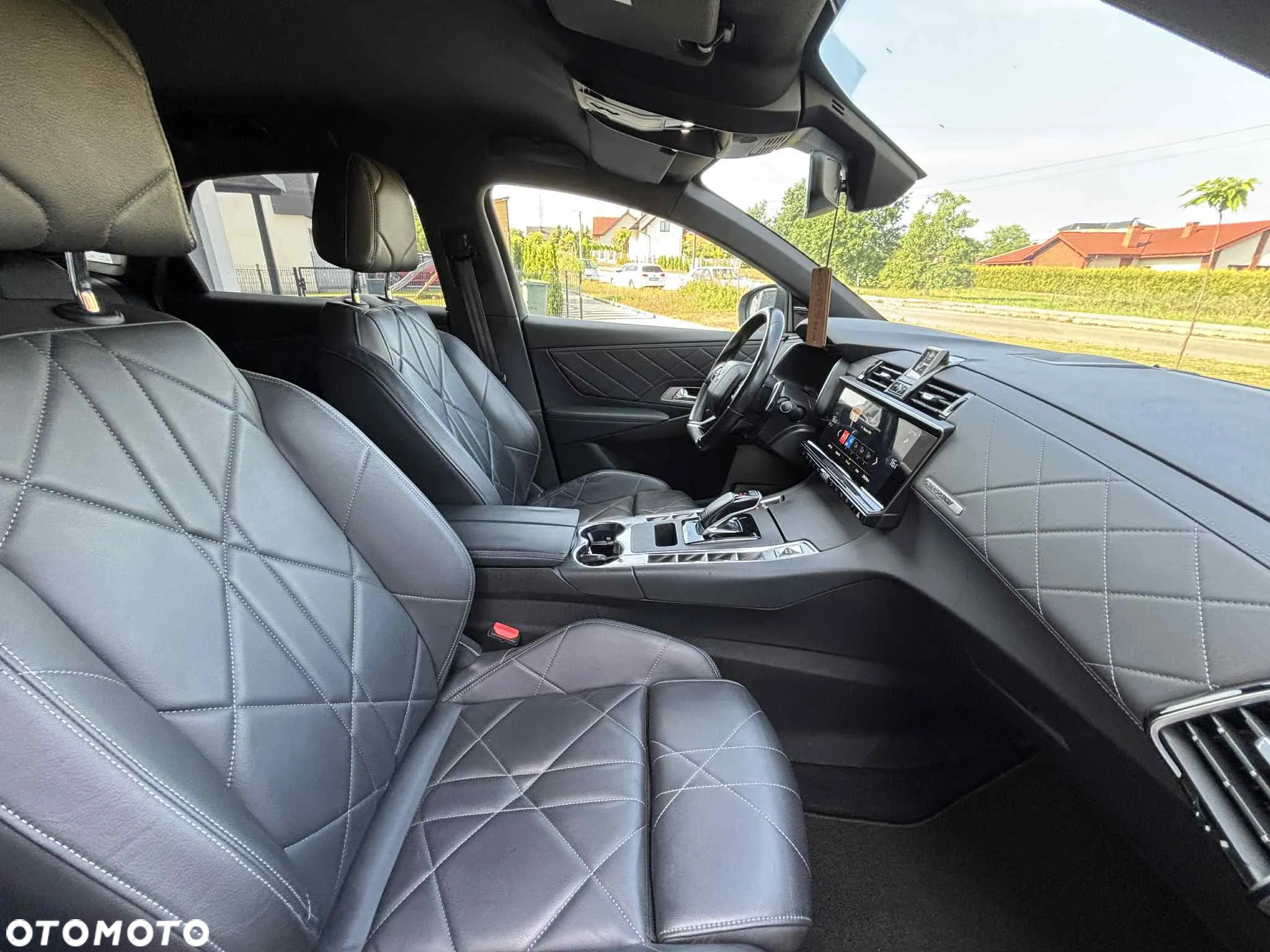 Citroën DS7 Crossback BlueHDI 180 BUSINESS LINE - 33