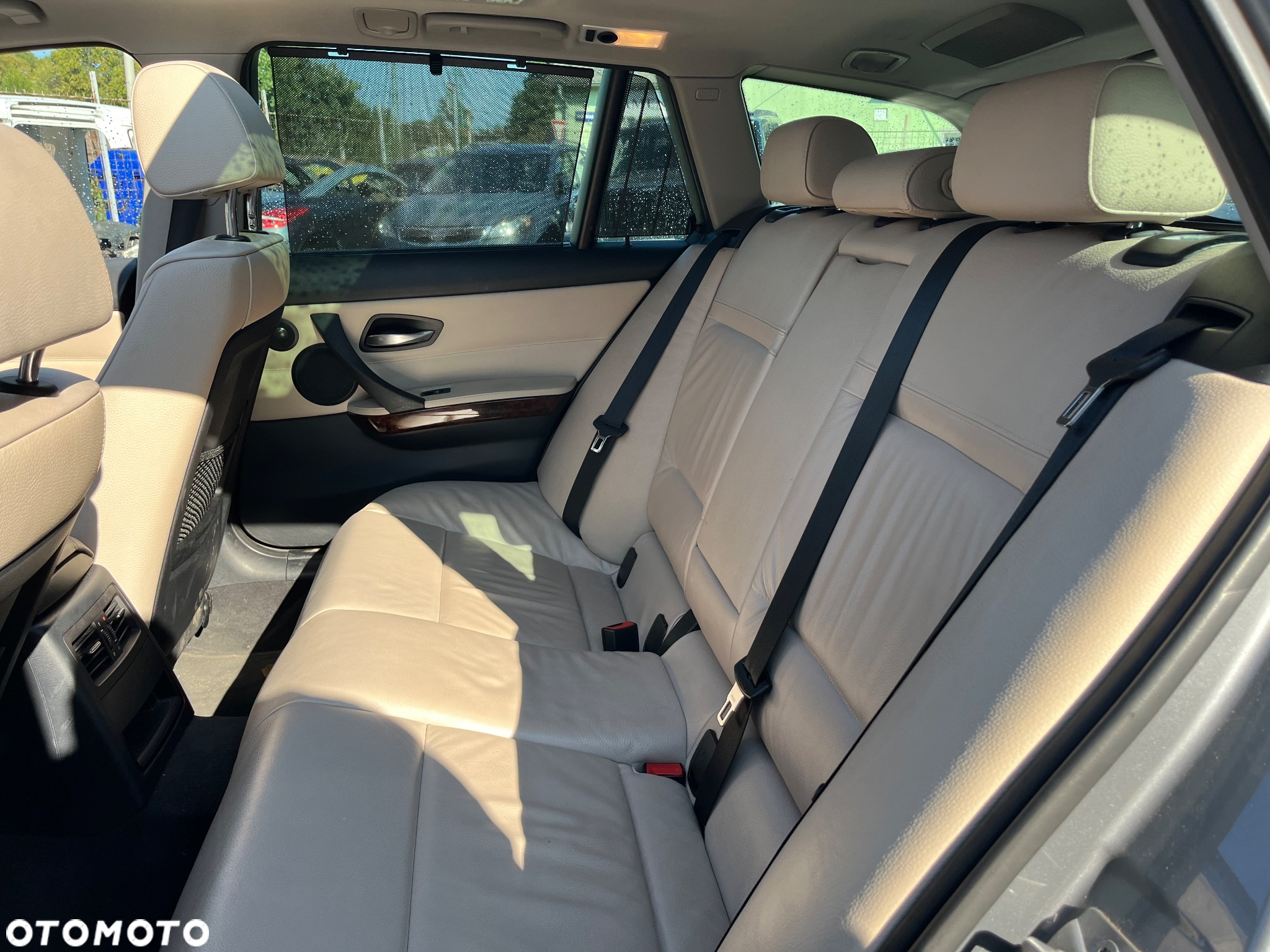 BMW Seria 3 325d DPF Touring Edition Exclusive - 13