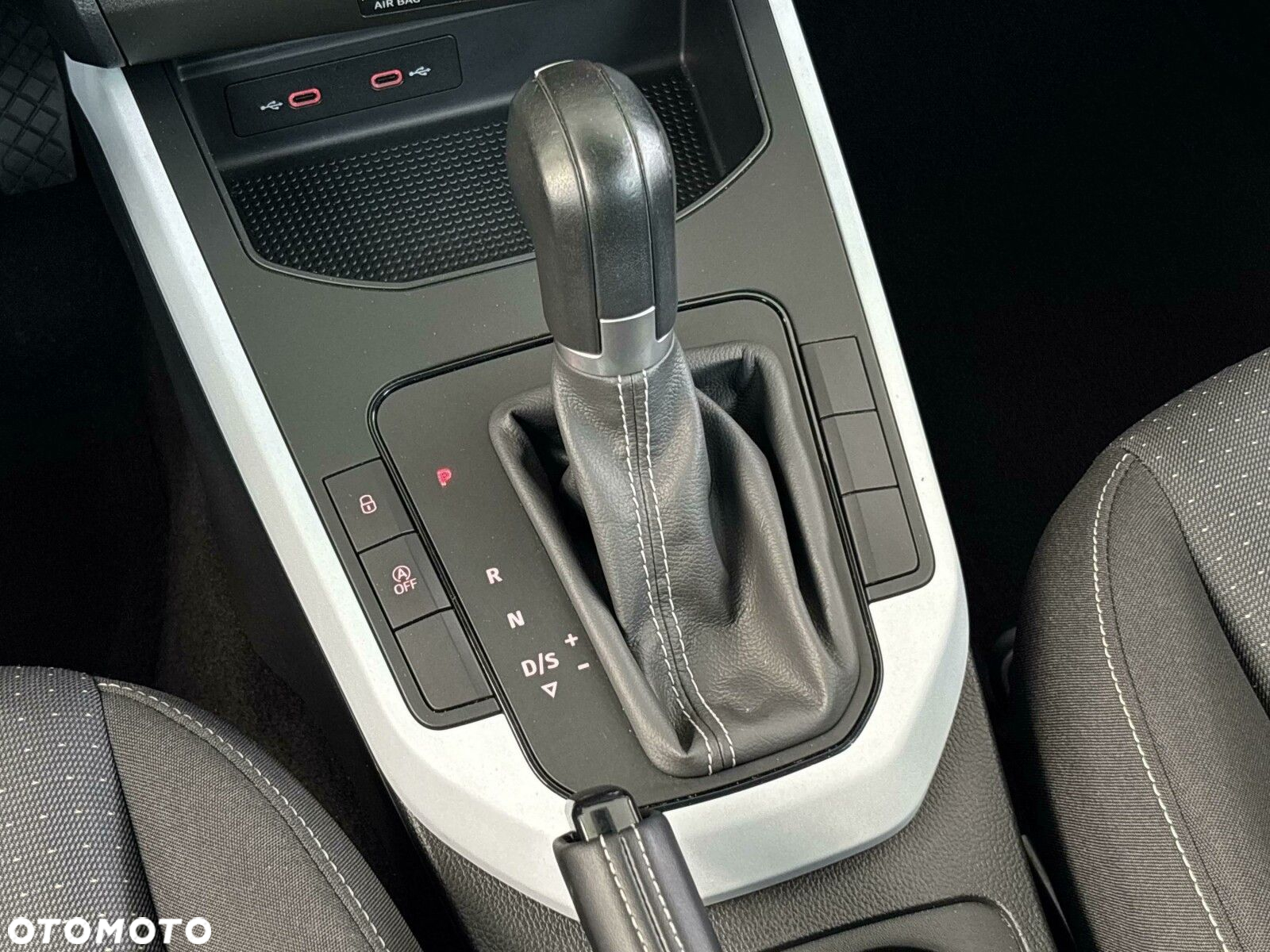 Seat Arona 1.0 TSI Style S&S DSG - 18