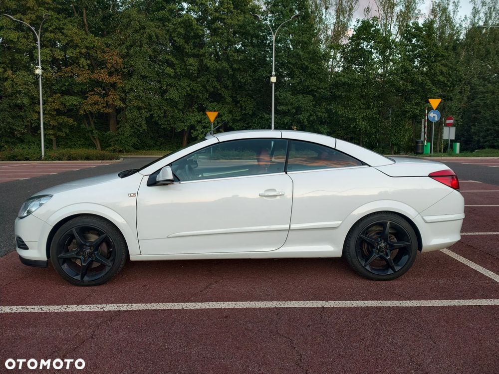 Opel Astra 1.9 CDTI Cosmo - 4