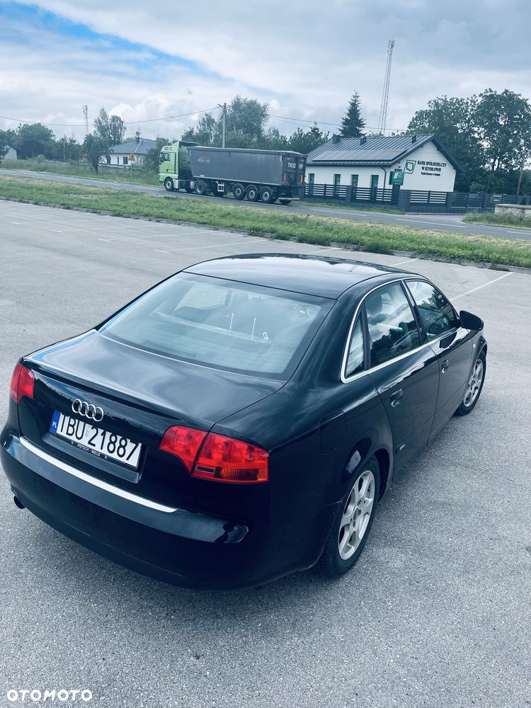 Audi A4 Limousine - 6