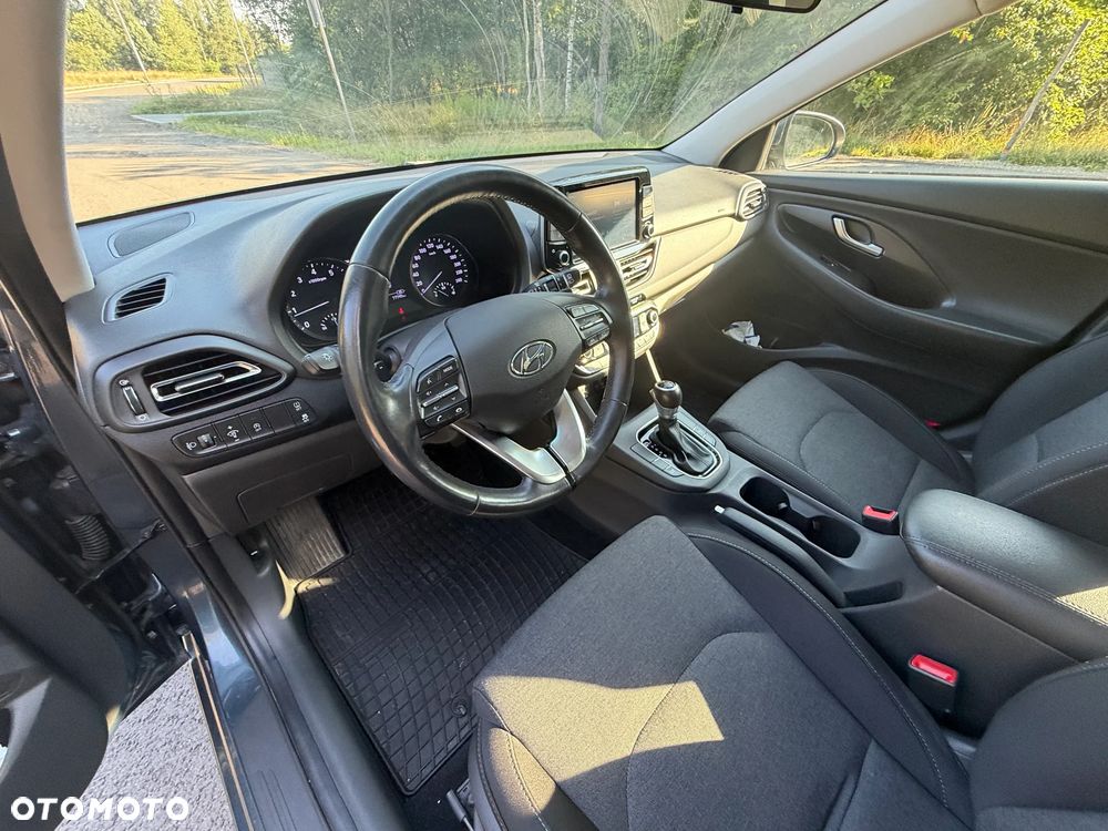 Hyundai i30 1.5 T-GDI 48V Comfort DCT - 30