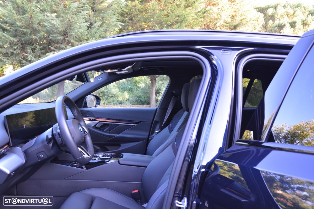 BMW i5 eDrive40 Pack Desportivo M Pro - 13