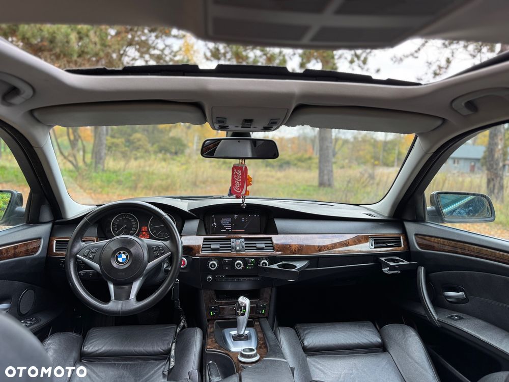 BMW Seria 5 525d - 19