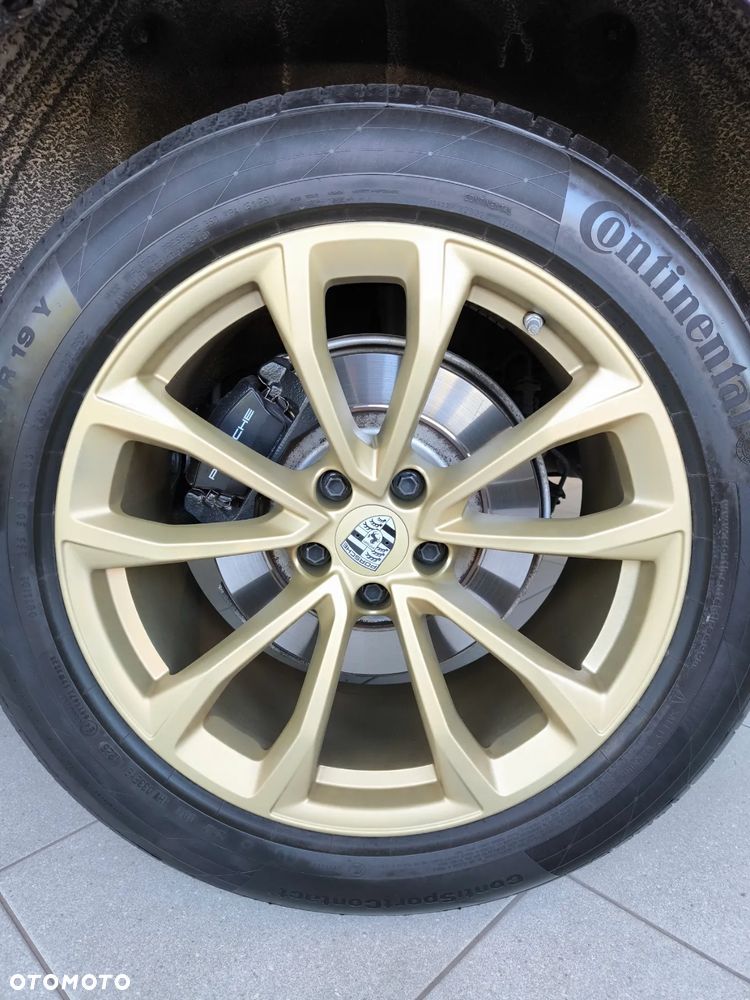 Porsche Macan Standard - 35