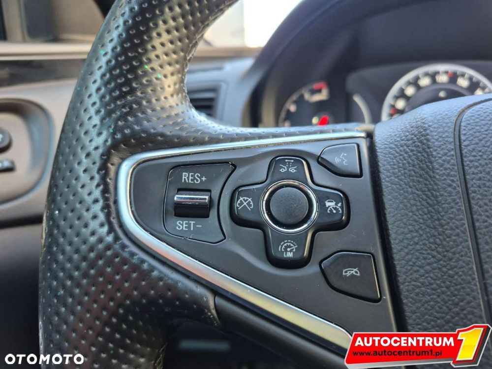 Opel Insignia - 21