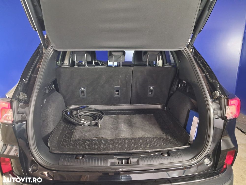 Ford Kuga - 30