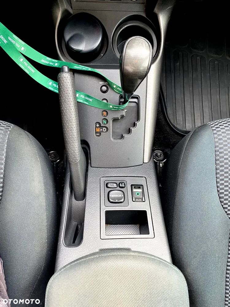 Toyota RAV4 2.2 D-CAT Premium - 24