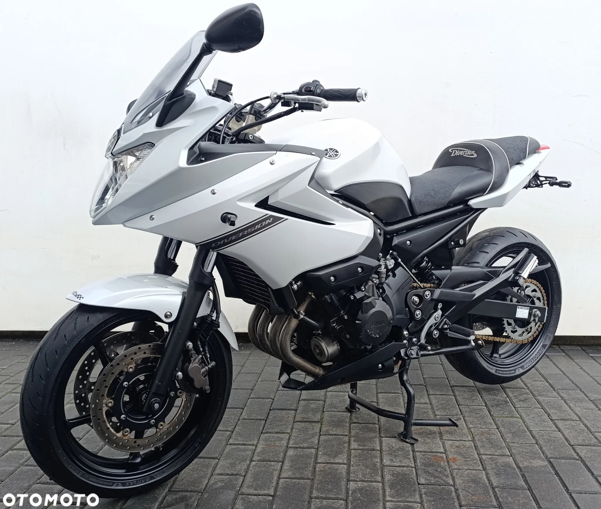 Yamaha XJ - 2