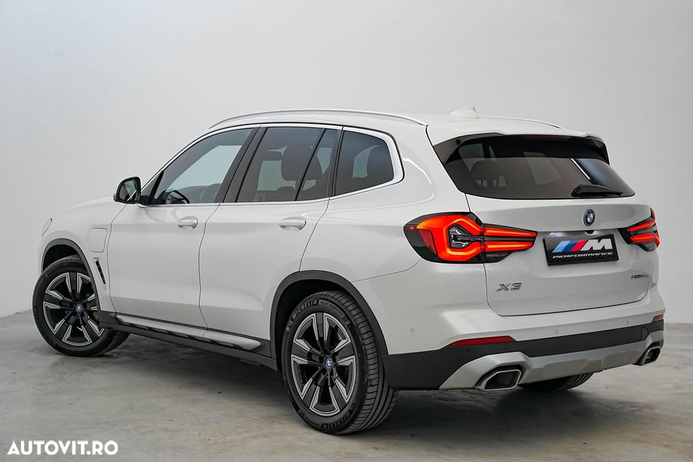 BMW X3 xDrive30e Aut. Luxury Line - 7