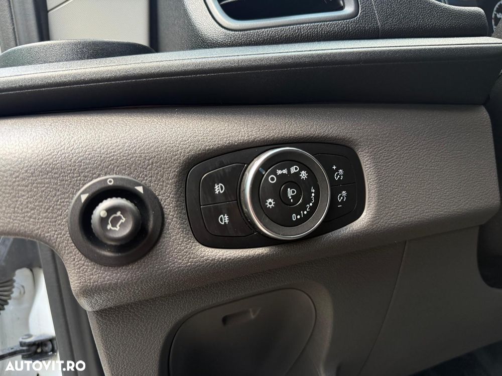 Ford Transit - 9