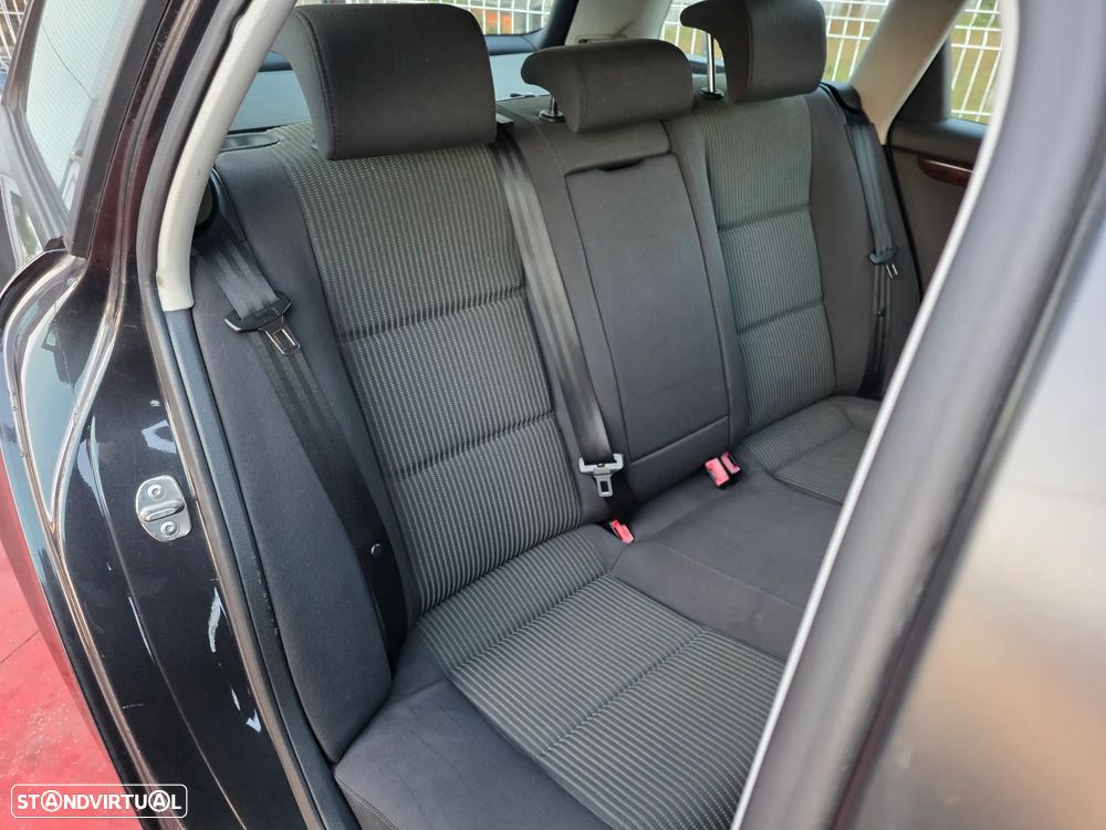 Audi A4 Avant 2.0 TDI S-line - 12