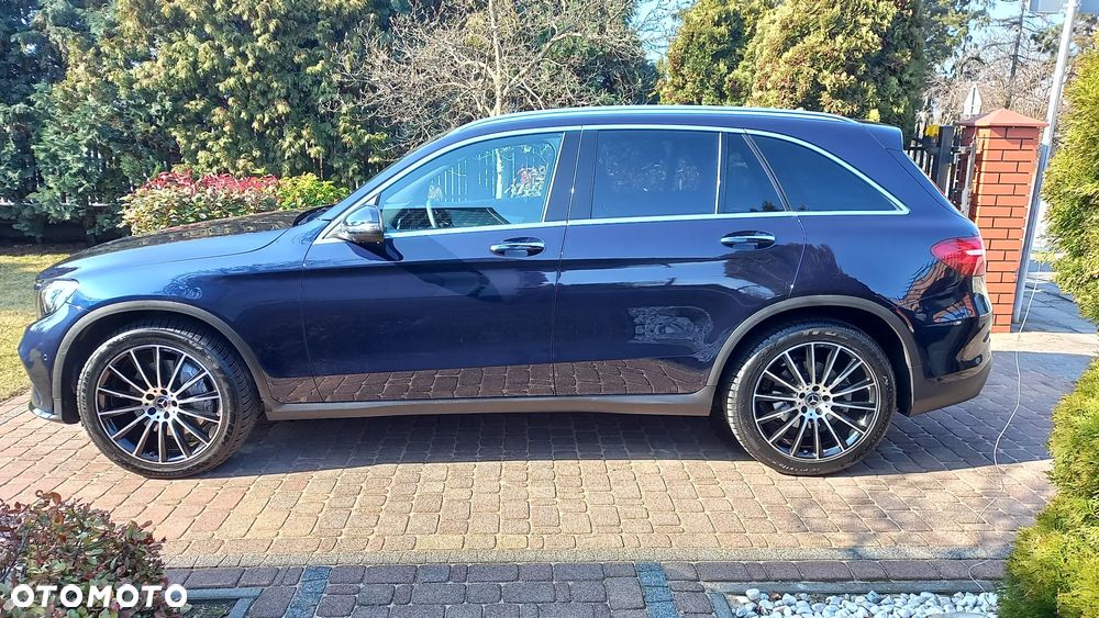 Mercedes-Benz GLC 250 d 4Matic 9G-TRONIC AMG Line - 23