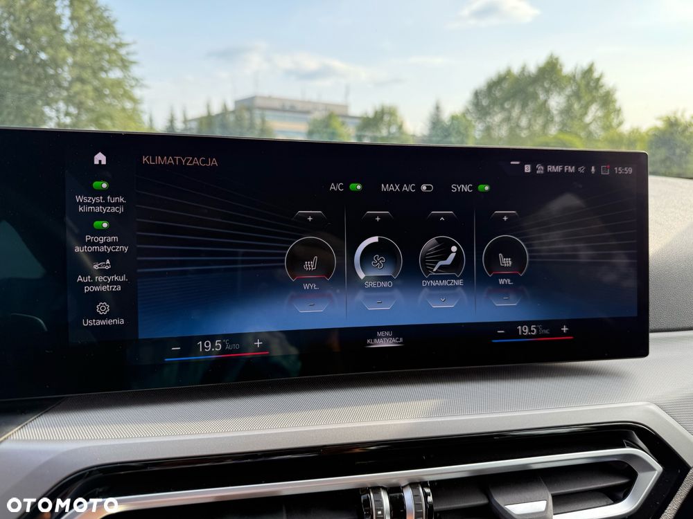 BMW Seria 3 318d Touring - 14