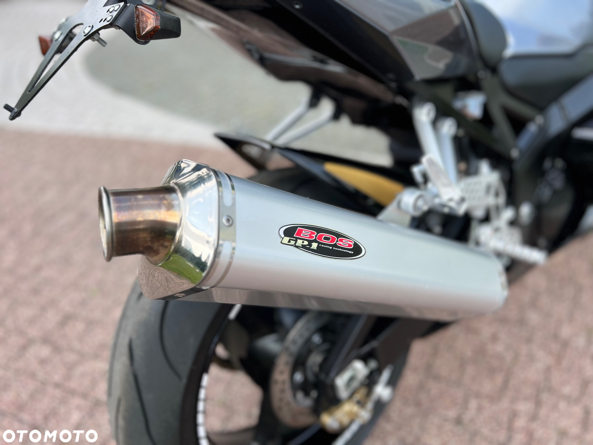 Suzuki GSX-R - 10