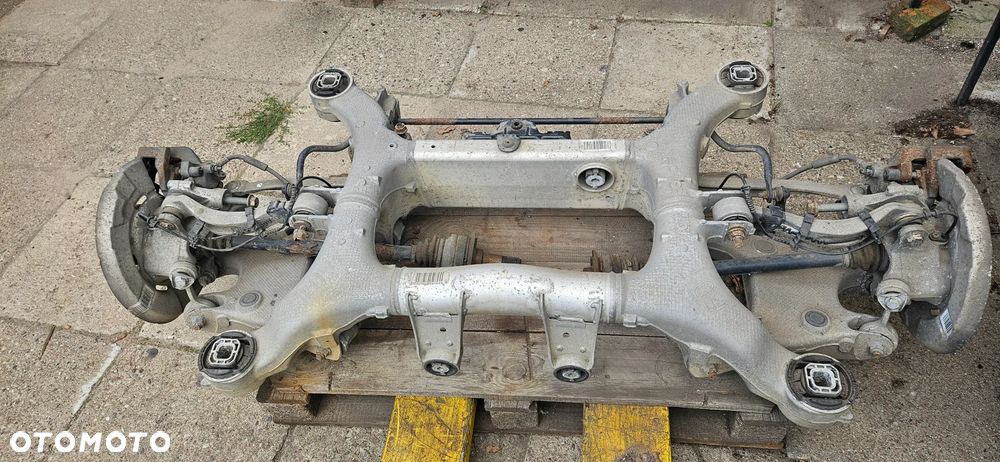 BMW 7 F01 F02 3.0D 4.0D Zawieszenie tył Ława tylna Sanki Zwrotnica z wahaczami półoś Zawieszenie prawa lewe Półoś 6775884 7566075 7566074 - 2