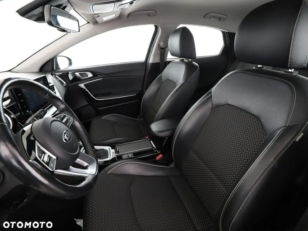 Kia XCeed 1.4 T-GDI OPF DCT7 VISION - 14