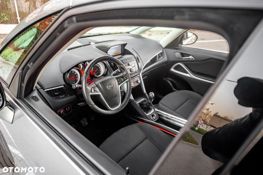 Opel Zafira 1.4 T Cosmo - 17