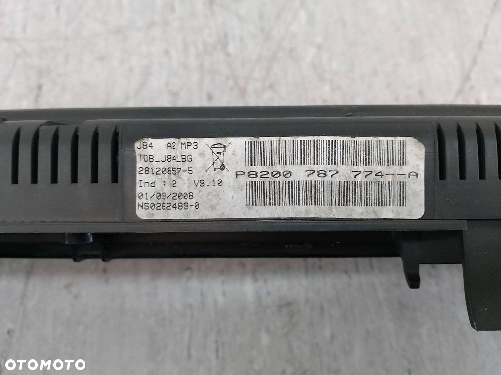 LICZNIK RENAULT SCENIC II LIFT 21669394-9   P8200787774A  21669396-0 1.5 - 4