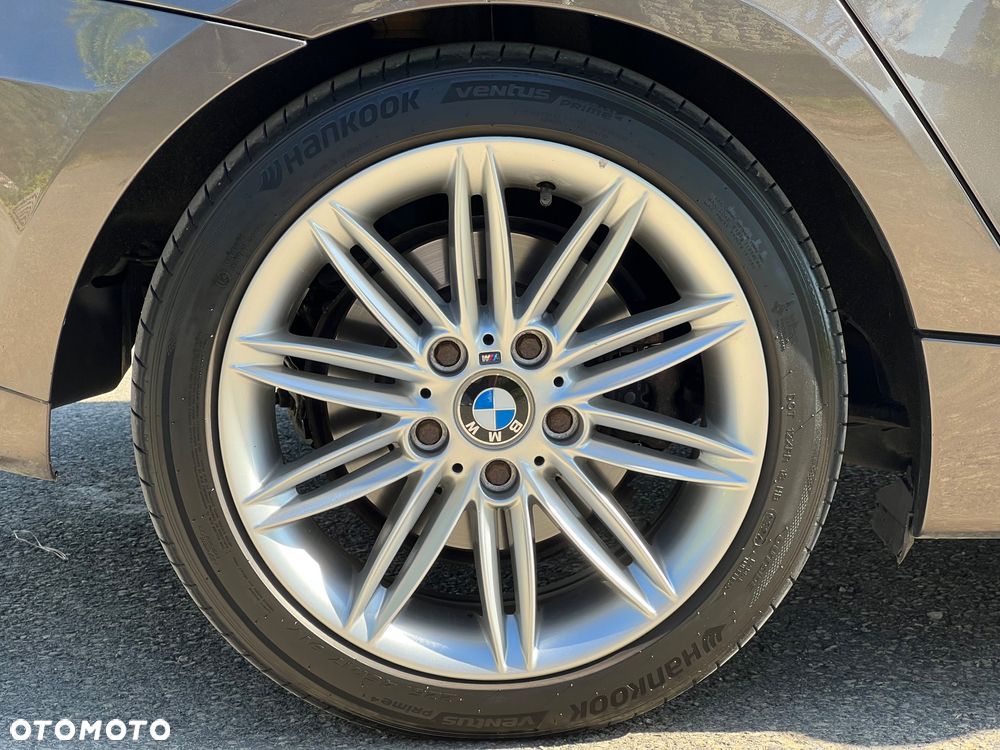 BMW Seria 1 120i - 12