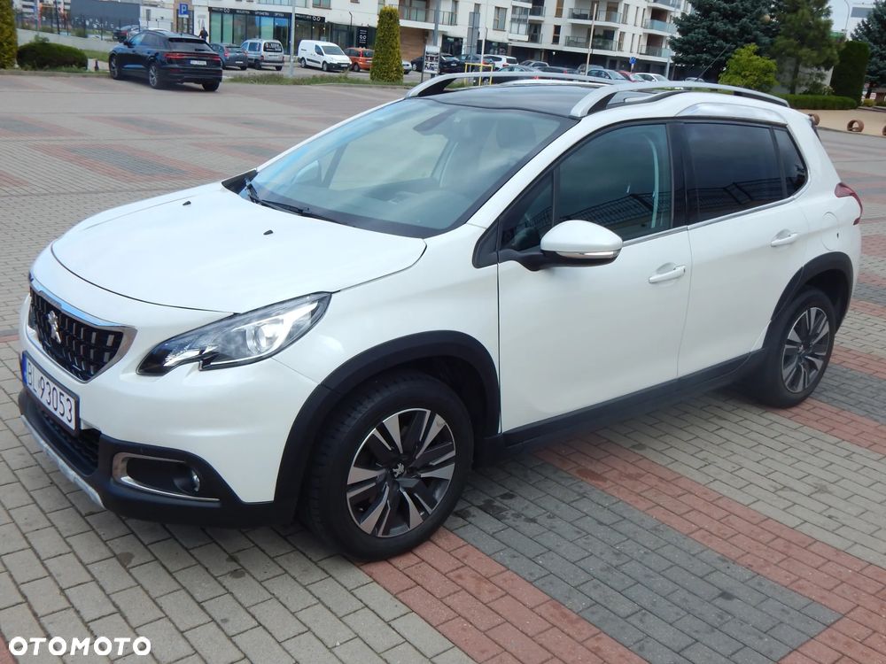 Peugeot 2008 1.2 Pure Tech GPF Allure S&S - 4