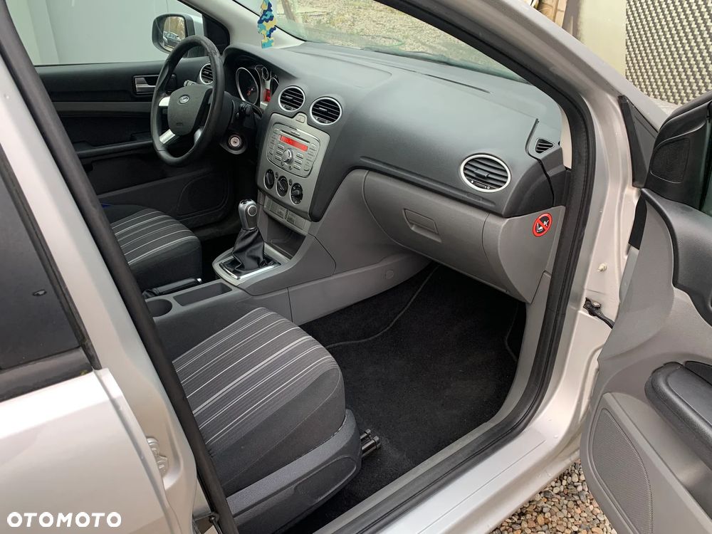 Ford Focus - 8