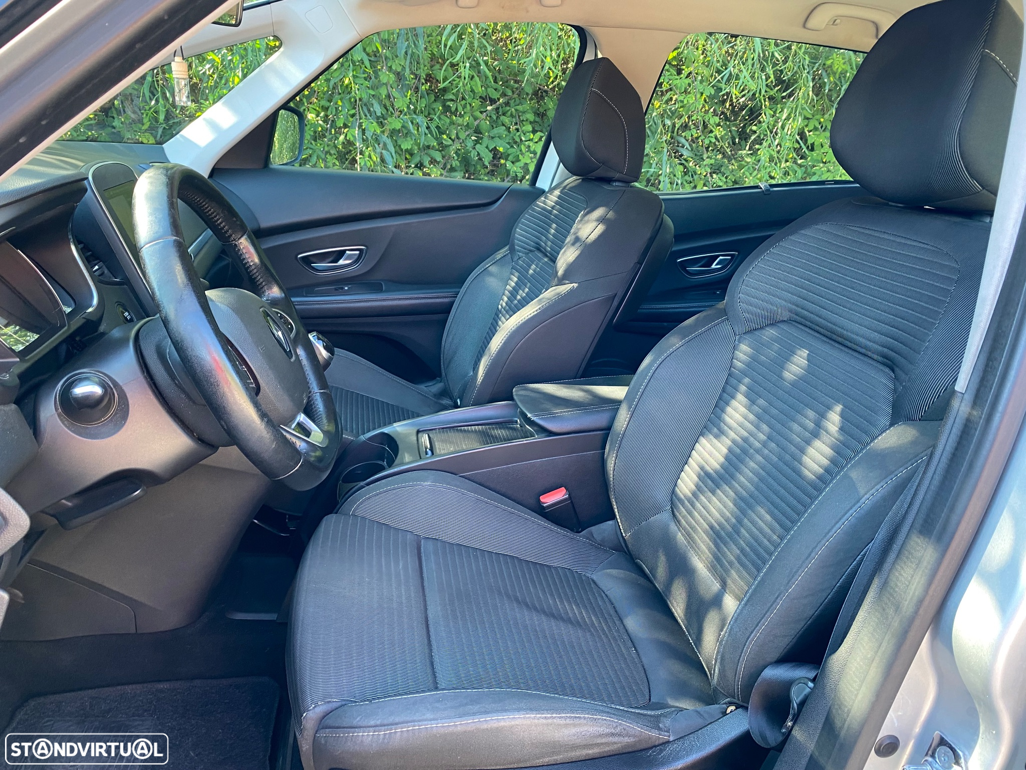 Renault Grand Scénic 1.6 dCi Luxe SS - 17