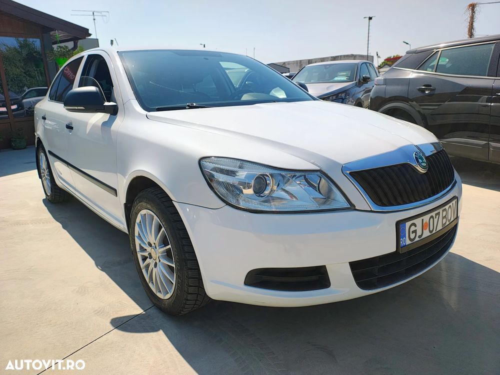 Skoda Octavia 1.6 TDI DPF Ambition - 2