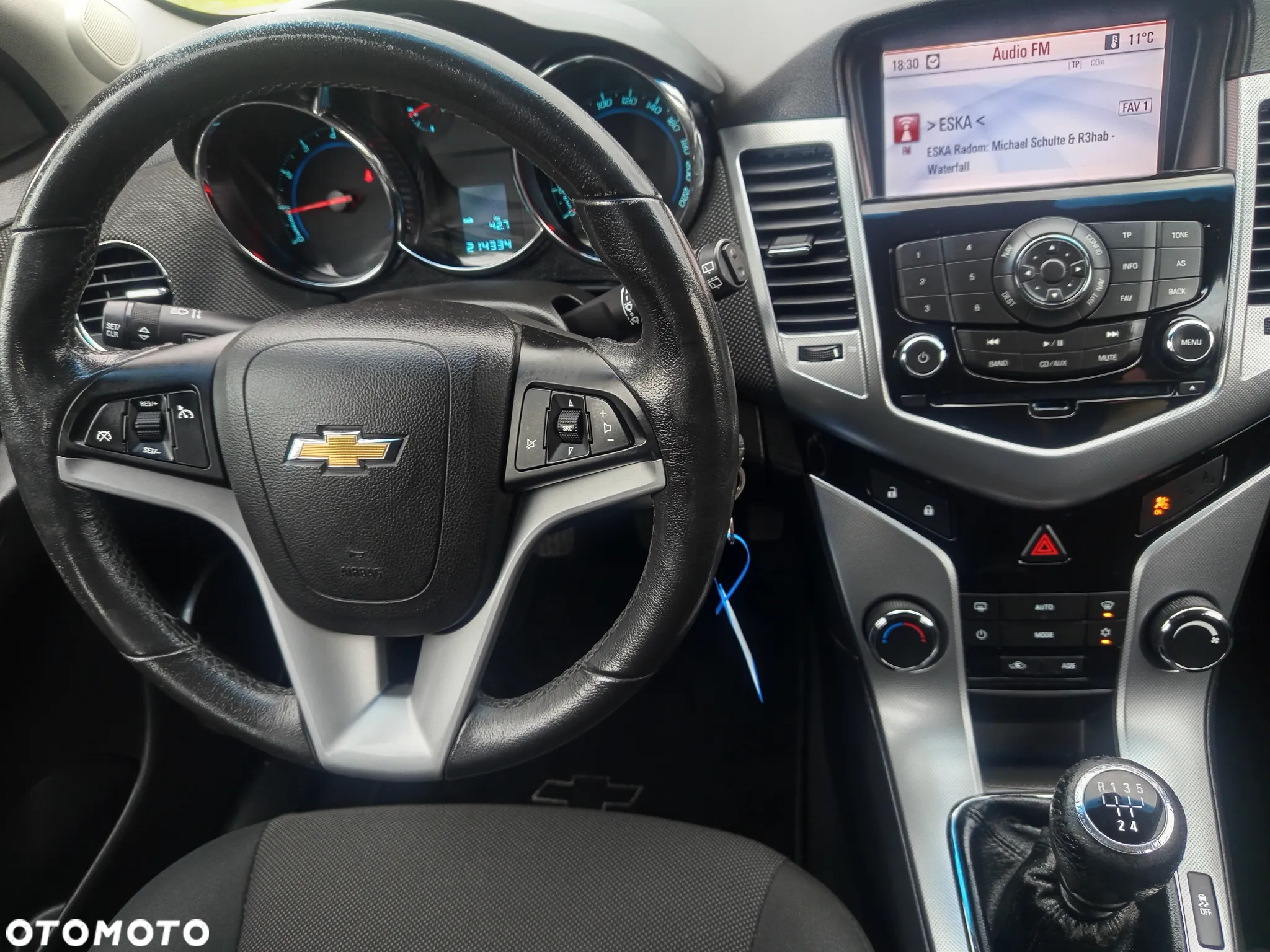 Chevrolet Cruze 1.8 LTZ+ - 10