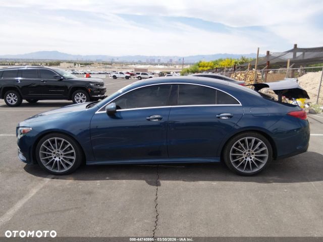 Mercedes-Benz CLA 250 7G-DCT - 10