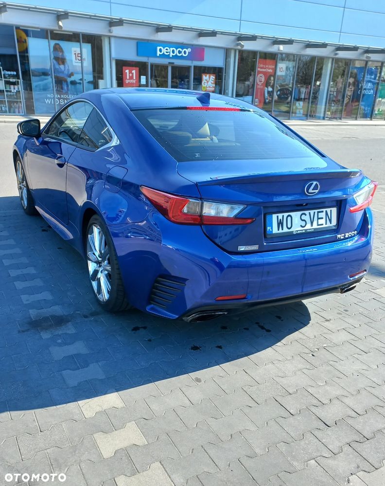 Lexus RC 200t / 300 F Sport - 9