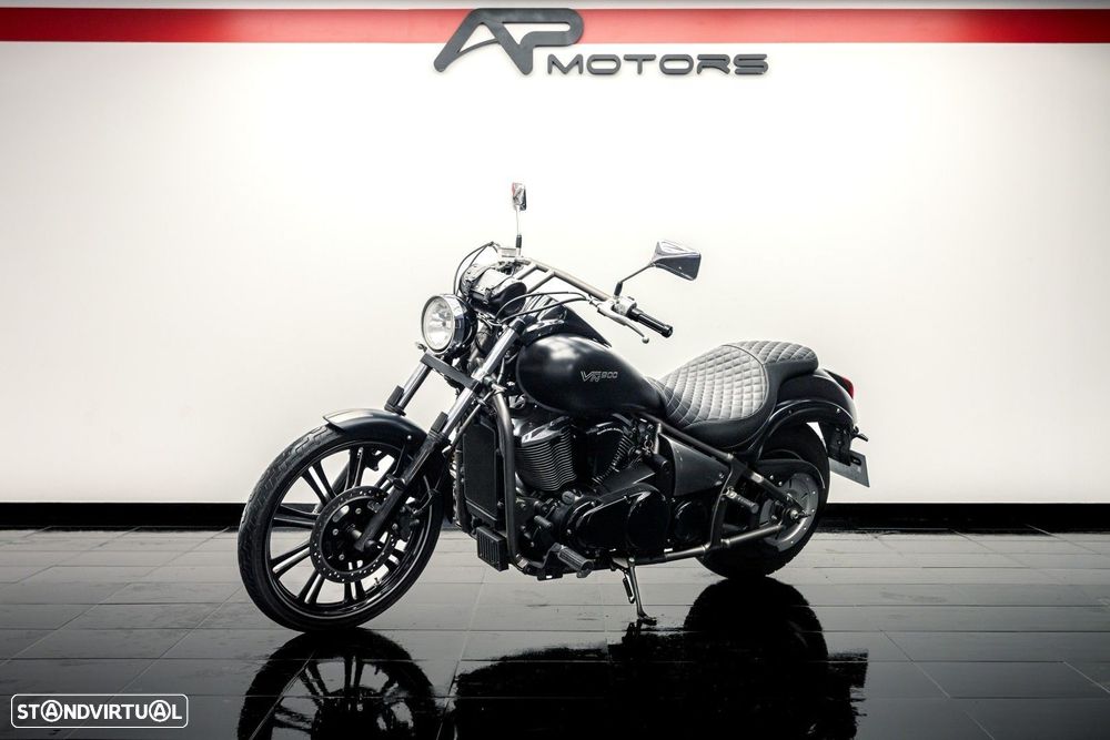 Kawasaki VN 900 CUSTOM Special Edition - 1