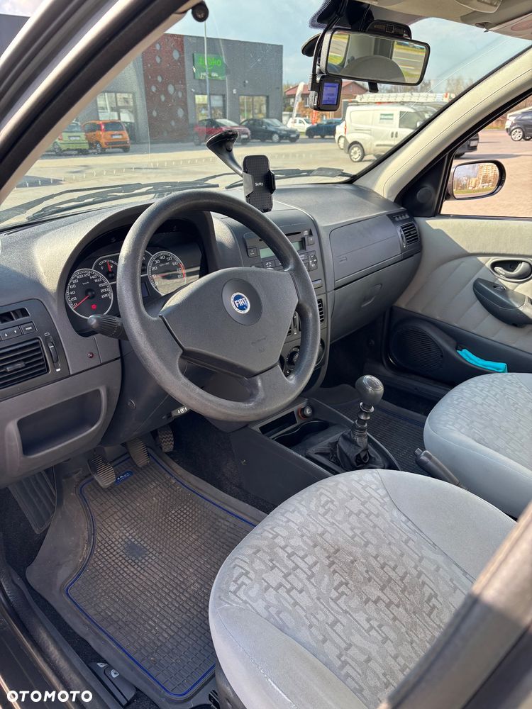 Fiat Albea 1.4 Dynamic - 13