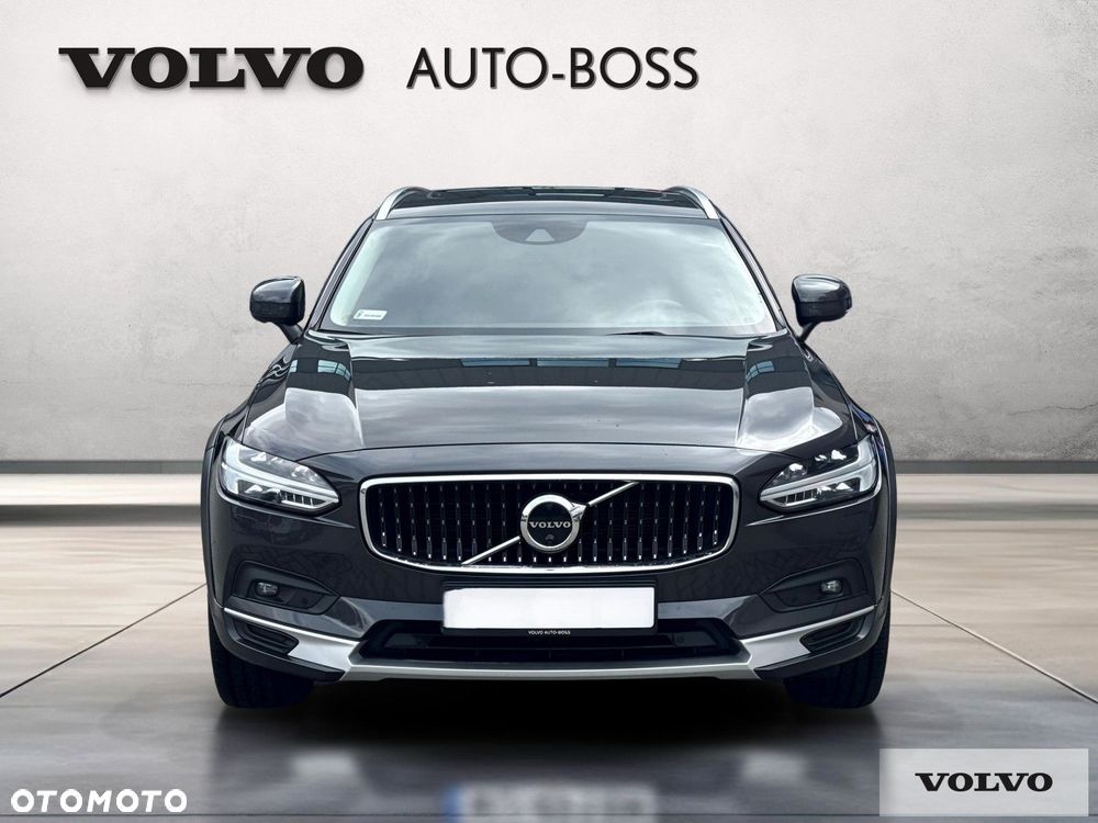 Volvo V90 Cross Country - 8