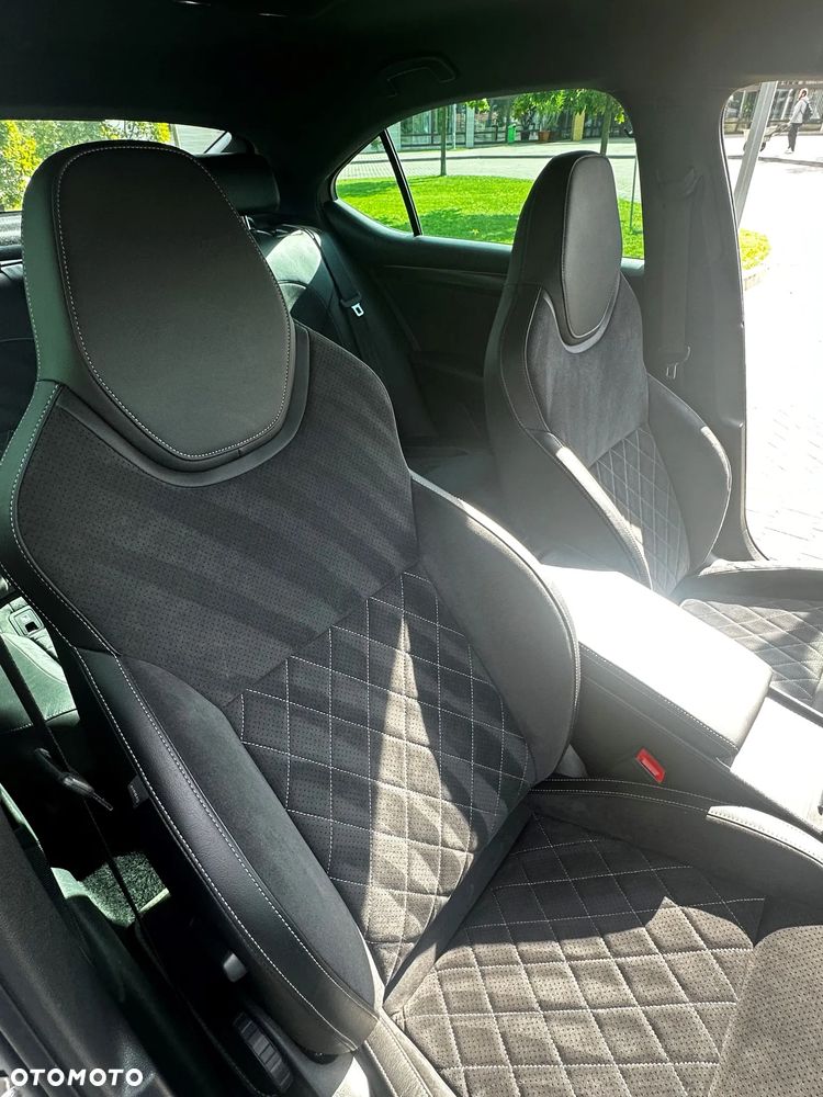 Skoda Superb 2.0 TDI SCR Sportline DSG - 12