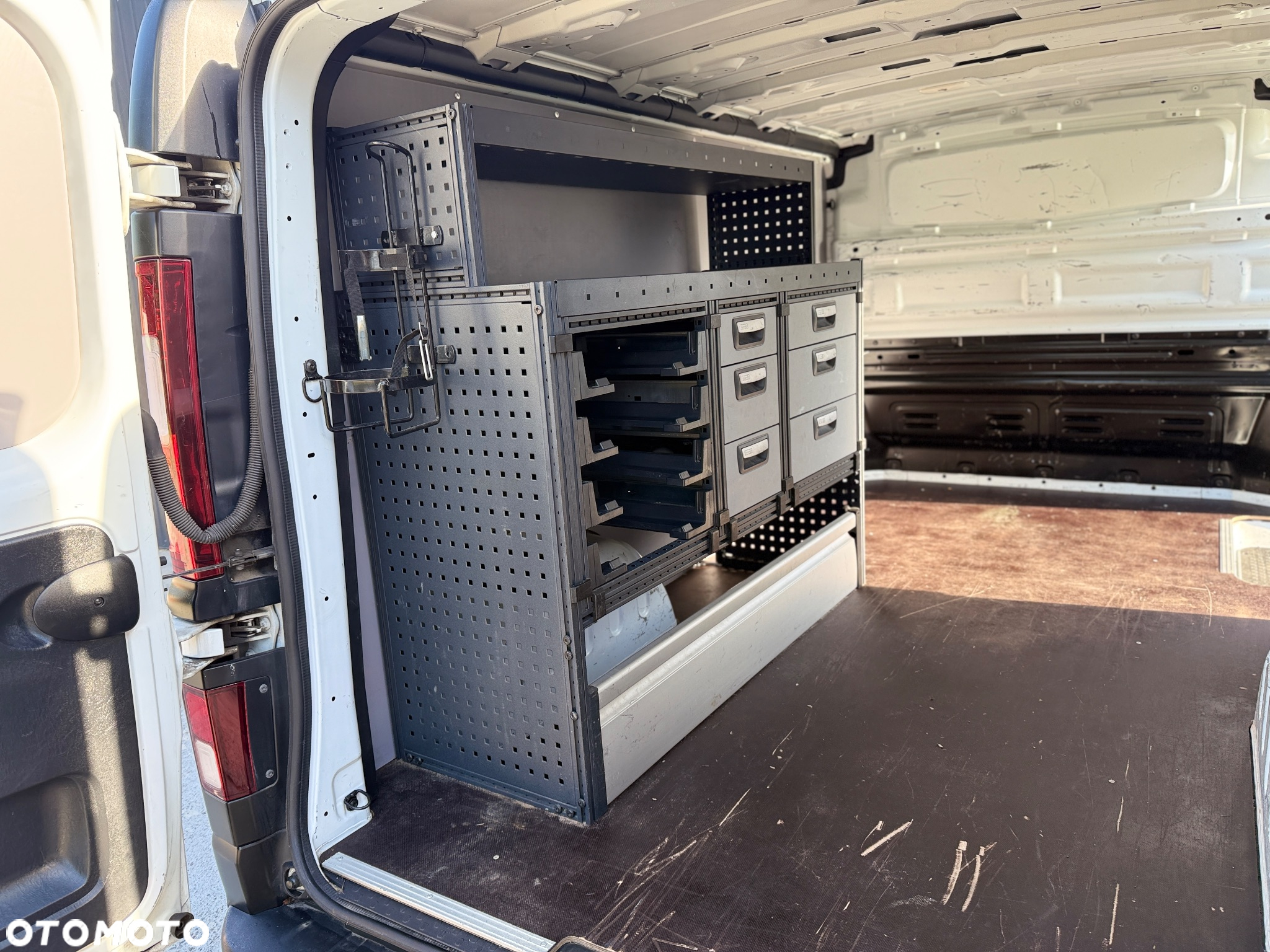 Renault Trafic - 28
