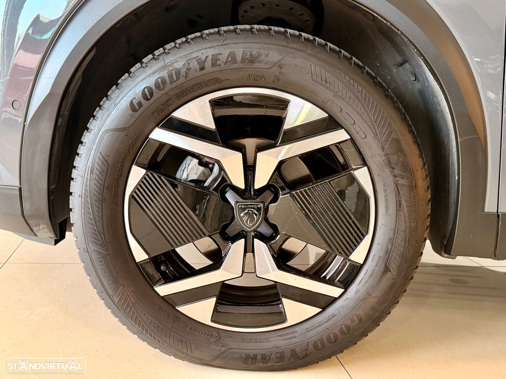 Peugeot 2008 PureTech 130 EAT8 GT - 53