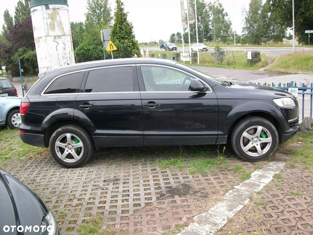 Audi Q7 - 11