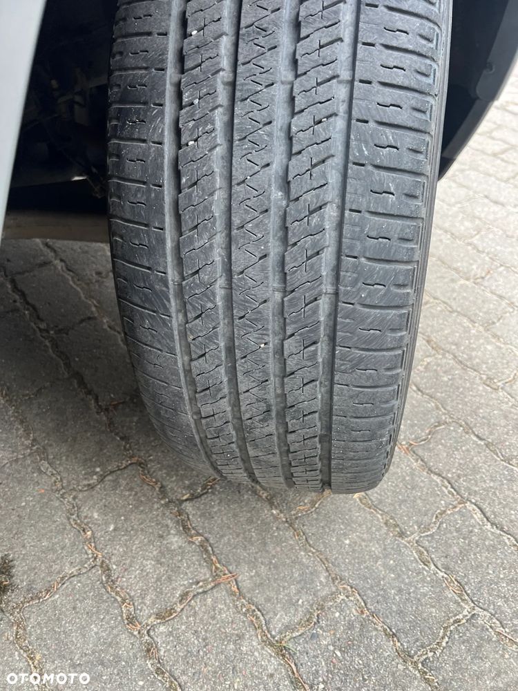 Jeep Grand Cherokee - 19