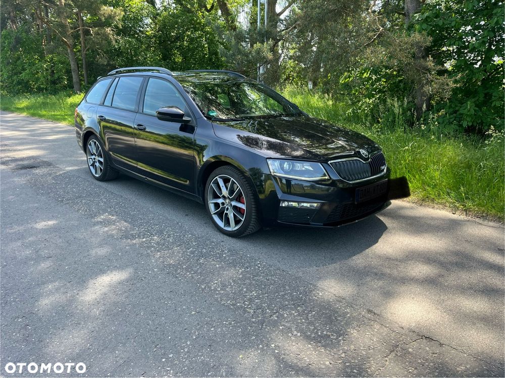 Skoda Octavia 2.0 TDI DSG RS - 8