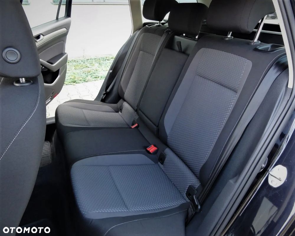 Volkswagen Passat Variant 2.0 TDI SCR Trendline - 10