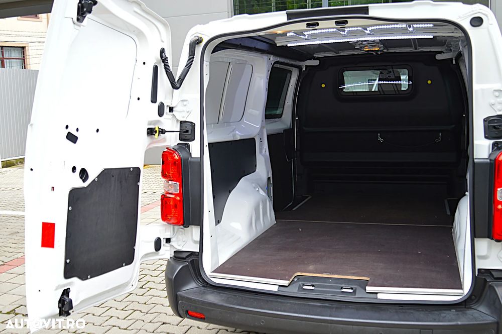 Peugeot E-Expert L3H1 50KW - 26