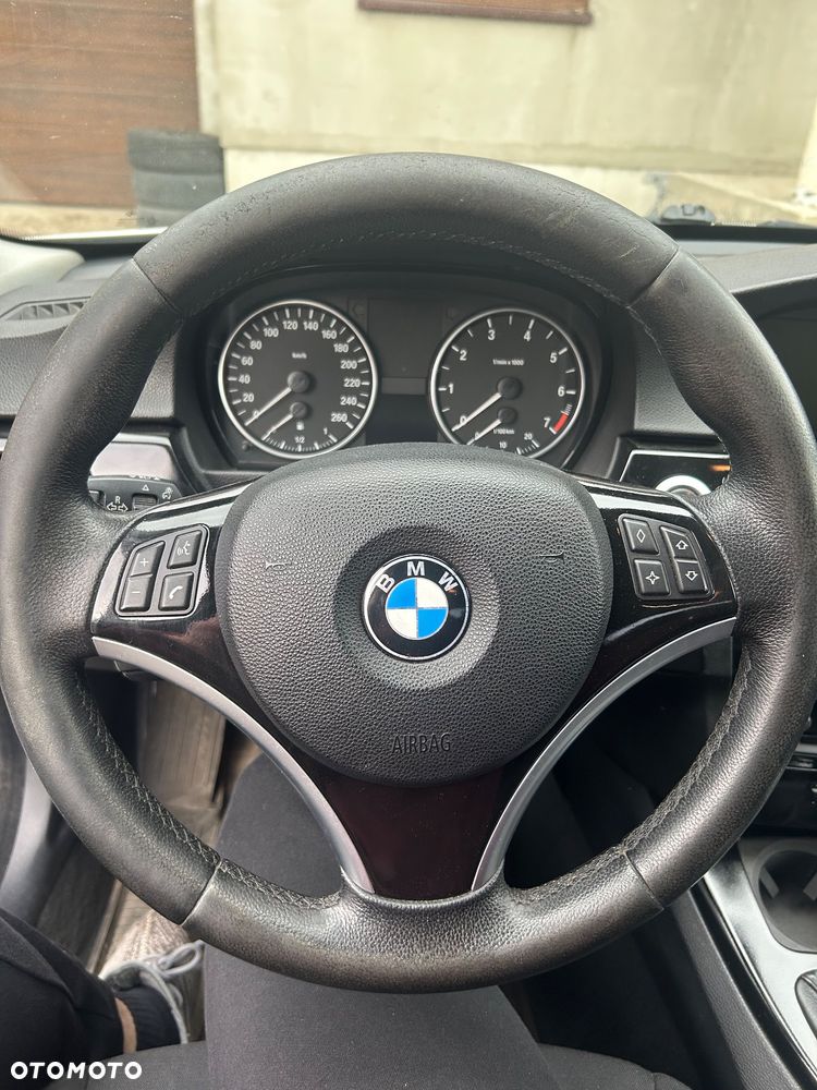 BMW Seria 3 320i - 15