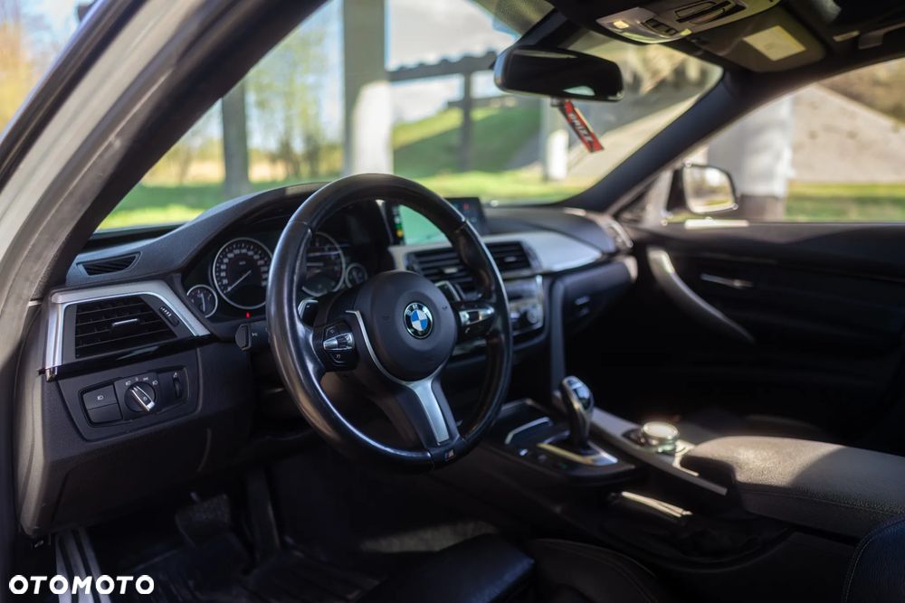 BMW Seria 3 340i xDrive Edition M Sport Shadow - 27