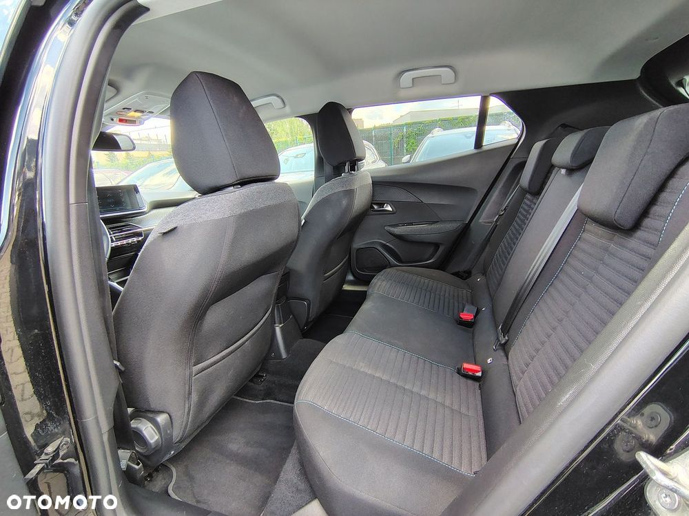 Peugeot 2008 - 11