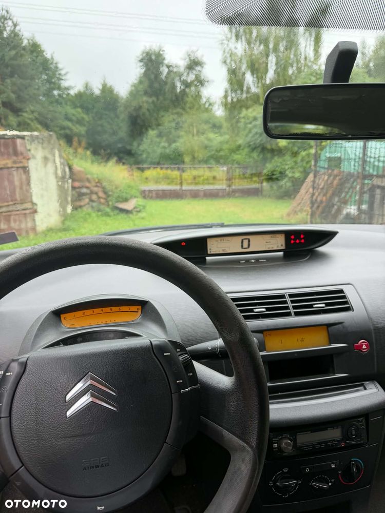 Citroen C4 2008 photo 5