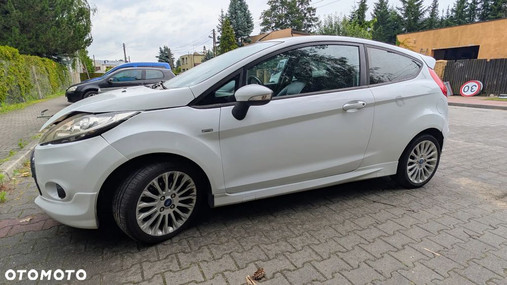 Ford Fiesta 1.4 TDCI Futura - 1