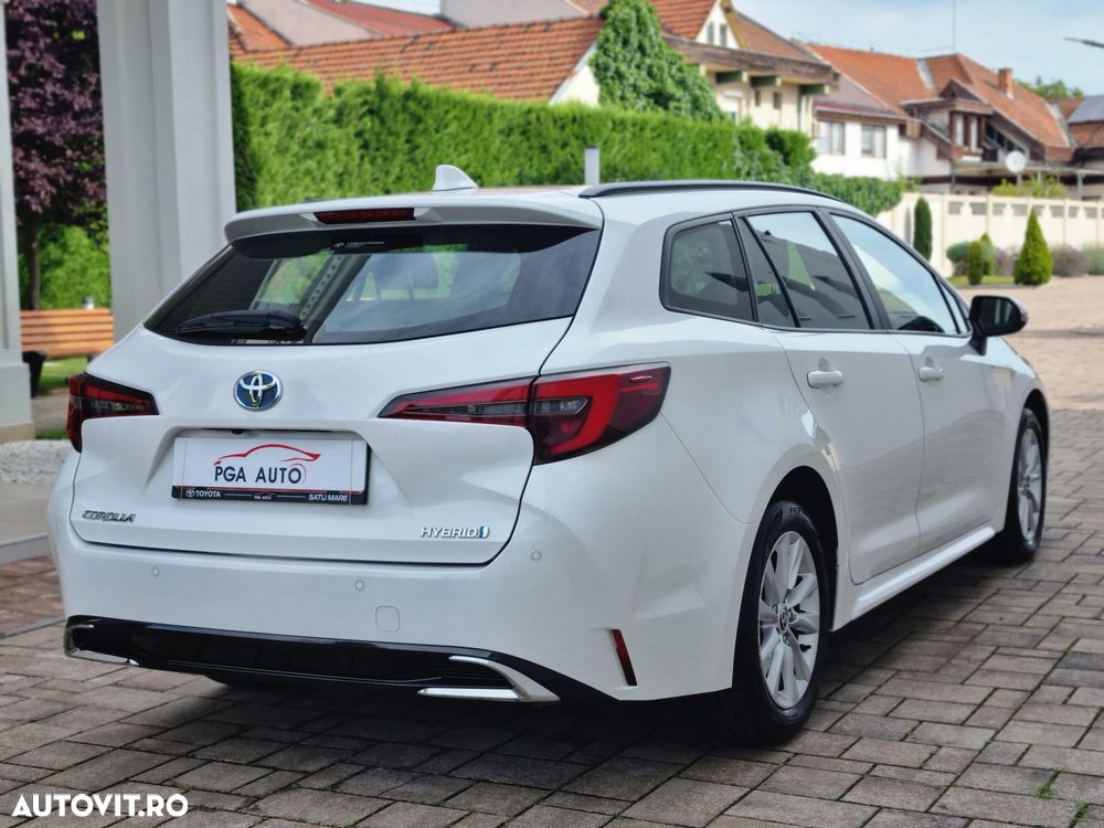 Toyota Corolla 1.8 Business Edition - 9
